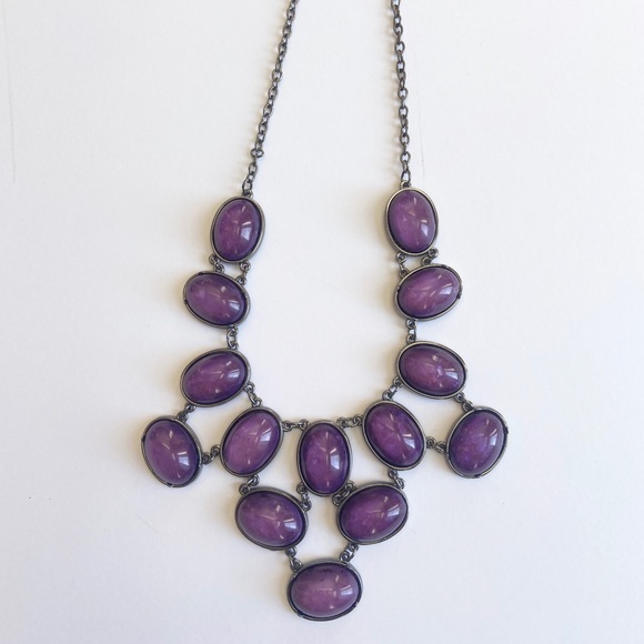 Statement NecklAce with Purple Stones and gun metal - Picture 1 of 3